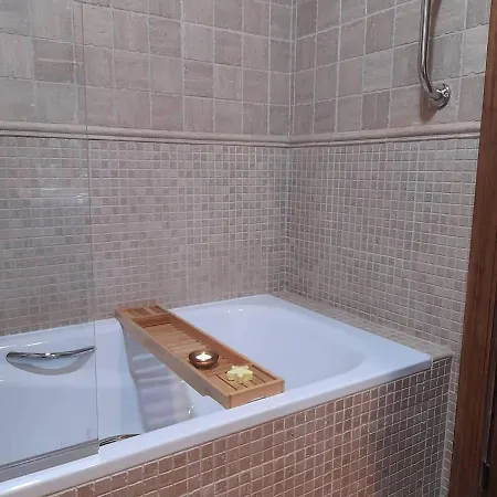 Bed and Breakfast Els Canterers 3*