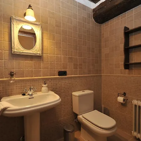 Bed and Breakfast Els Canterers 3*